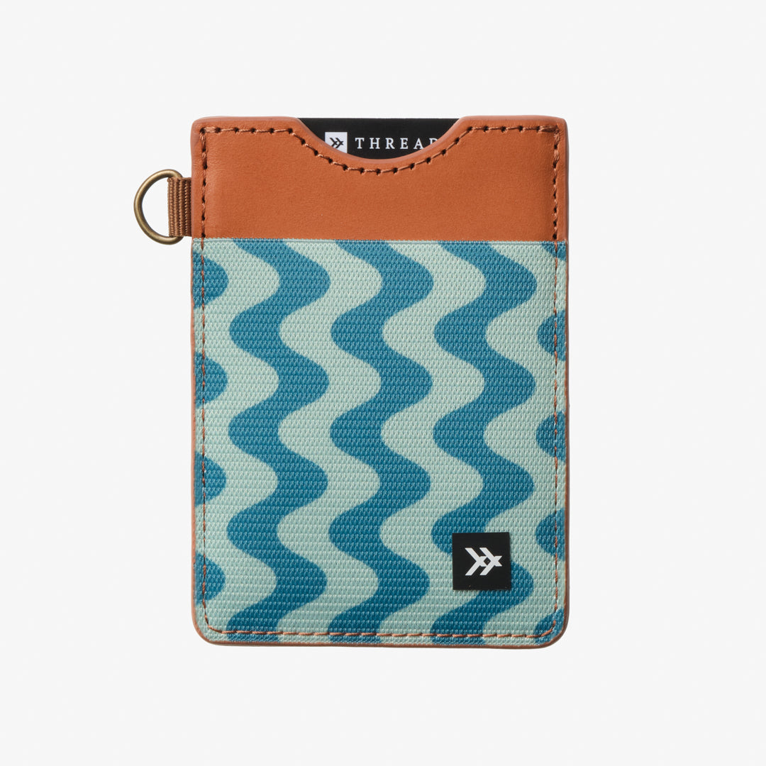 Thread Patterned Vertical Leather Elastic Wallet