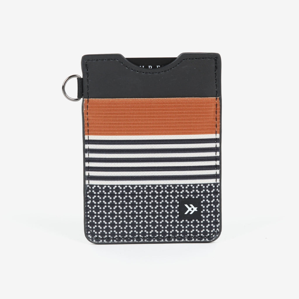 Thread Patterned Vertical Leather Elastic Wallet