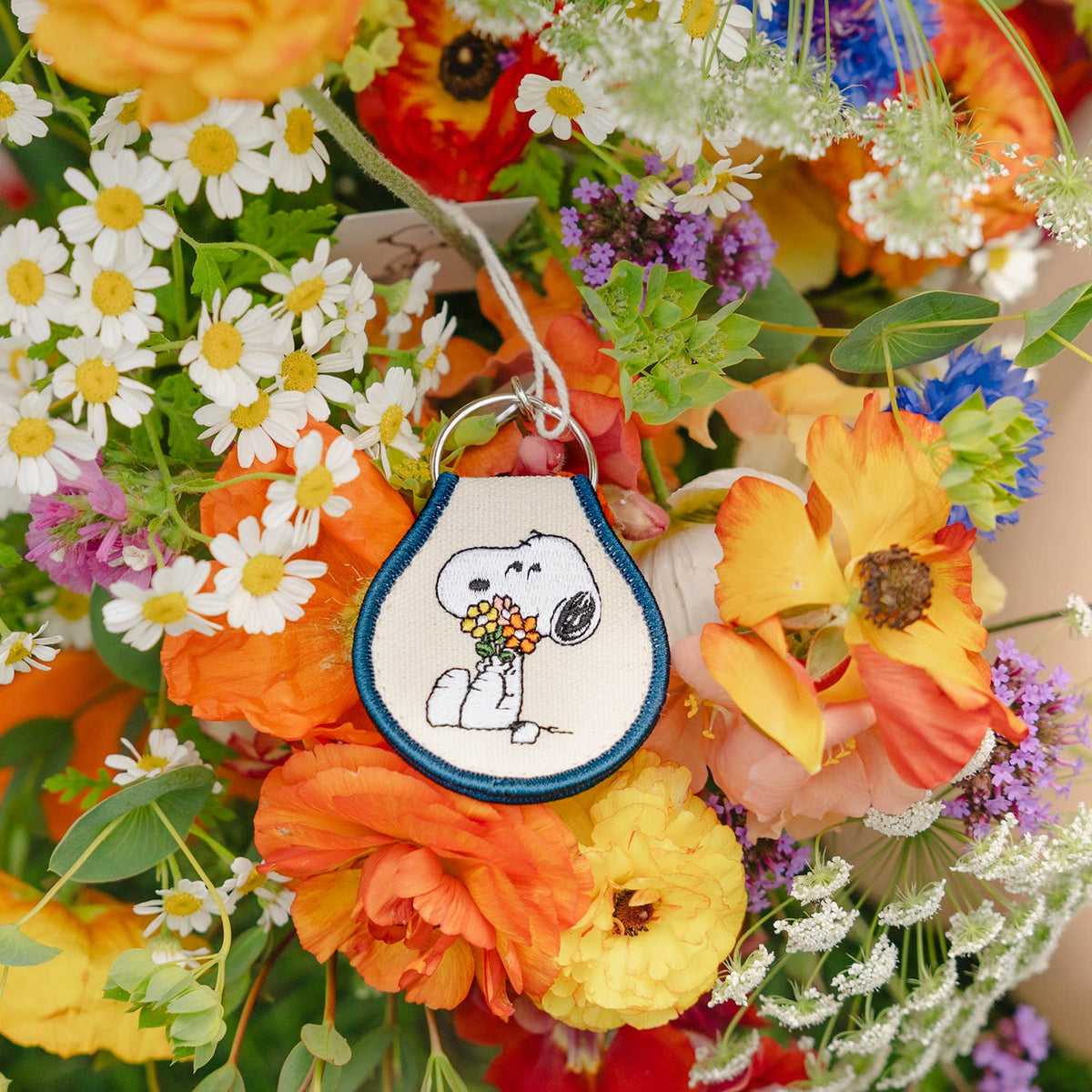 Patch Keychain - Snoopy Flower Bouquet