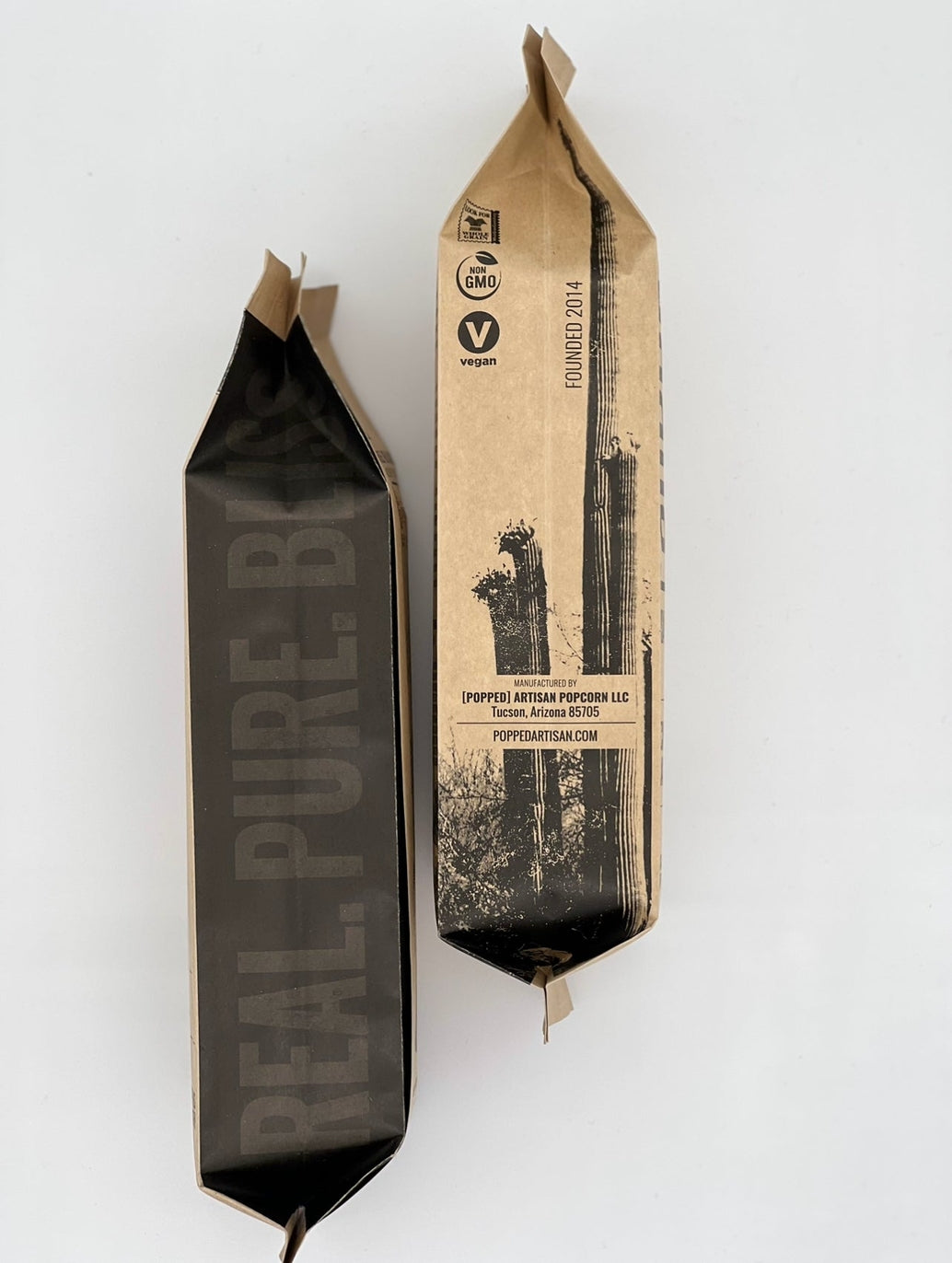 Cheddar w/ Cracked Pepper Artisan Popcorn