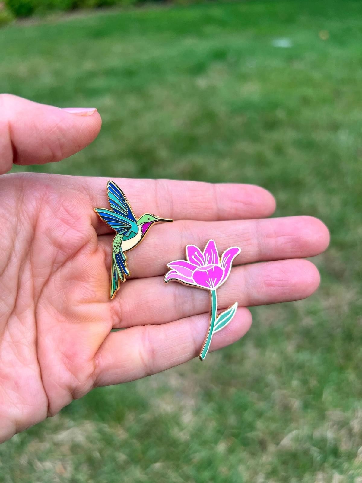 Hummingbird & Pink Lily Flower Pin Set