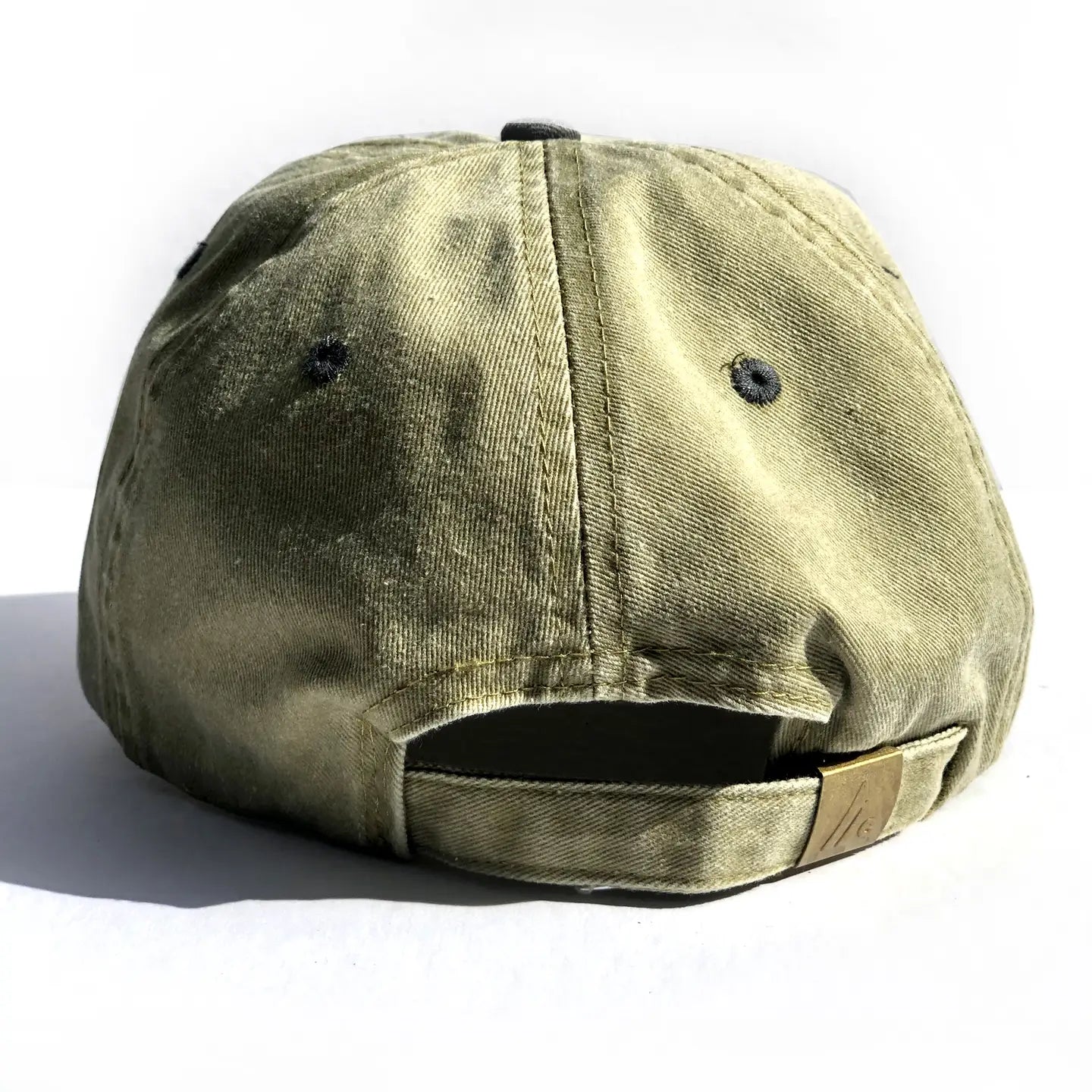 Off-Grid Two Tone Dad Hat