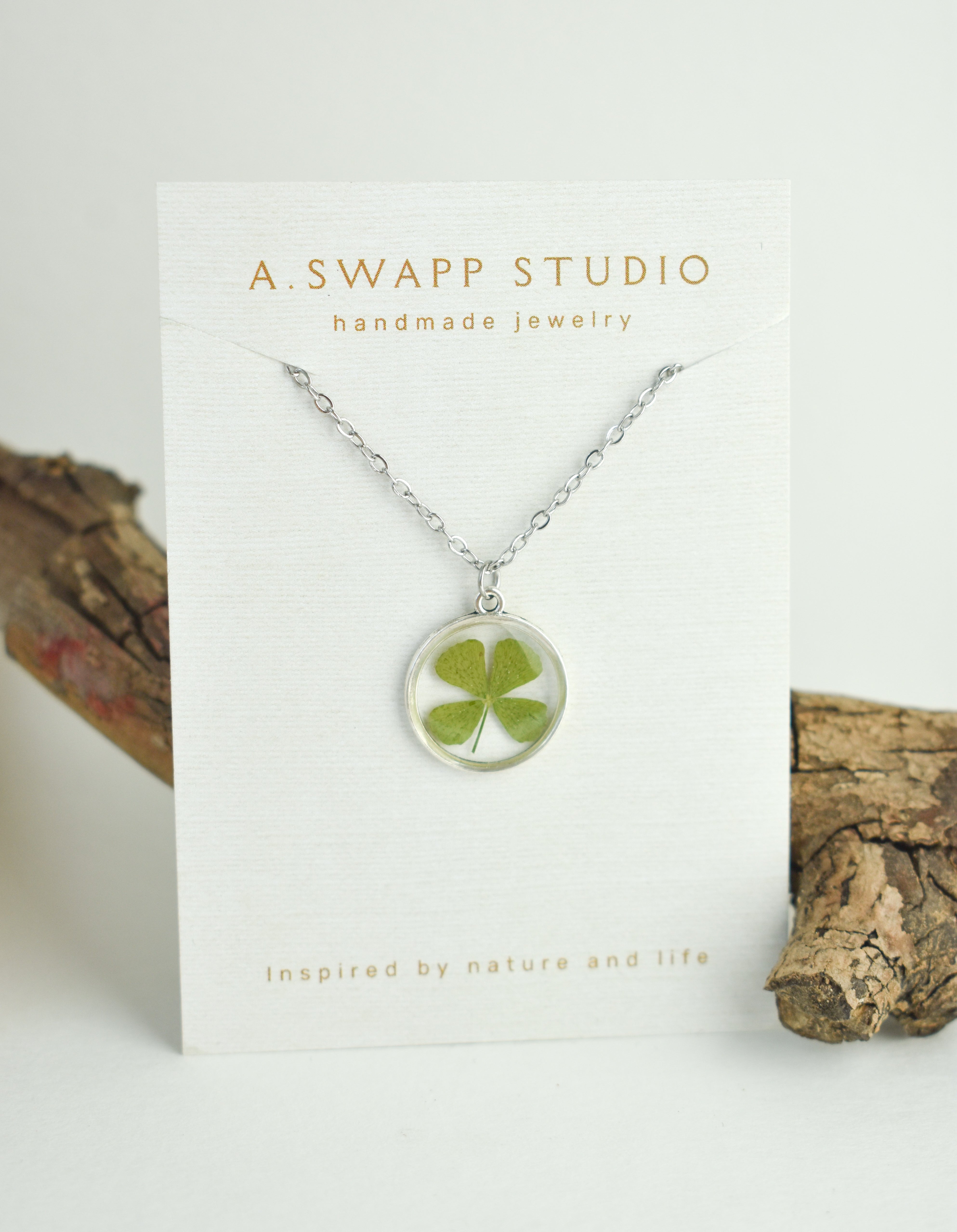 Real Pressed Flower Handmade Necklaces, Medium Circle Pendant