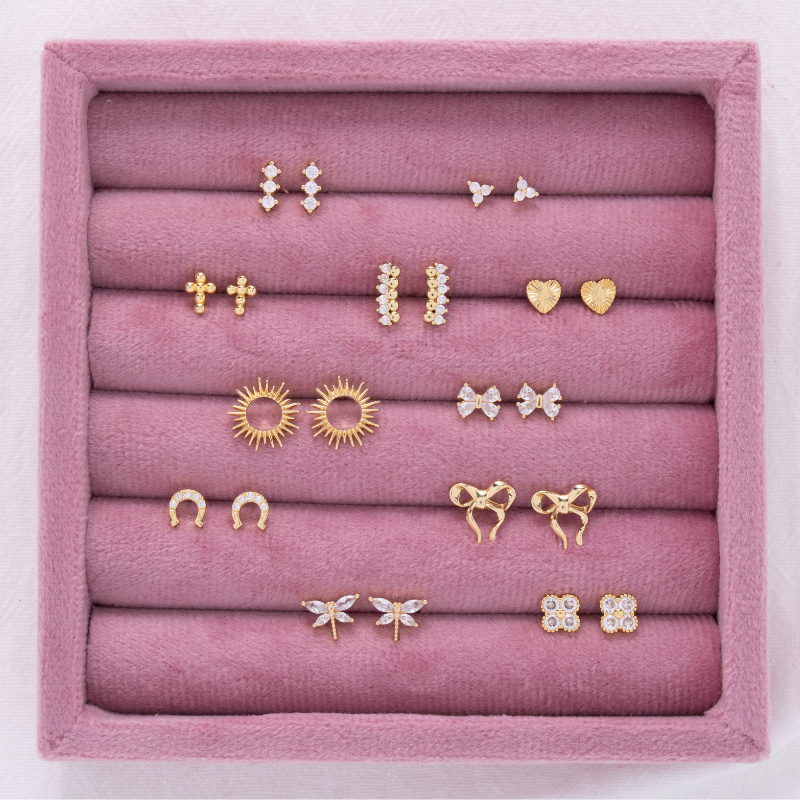 Horseshoe Studs
