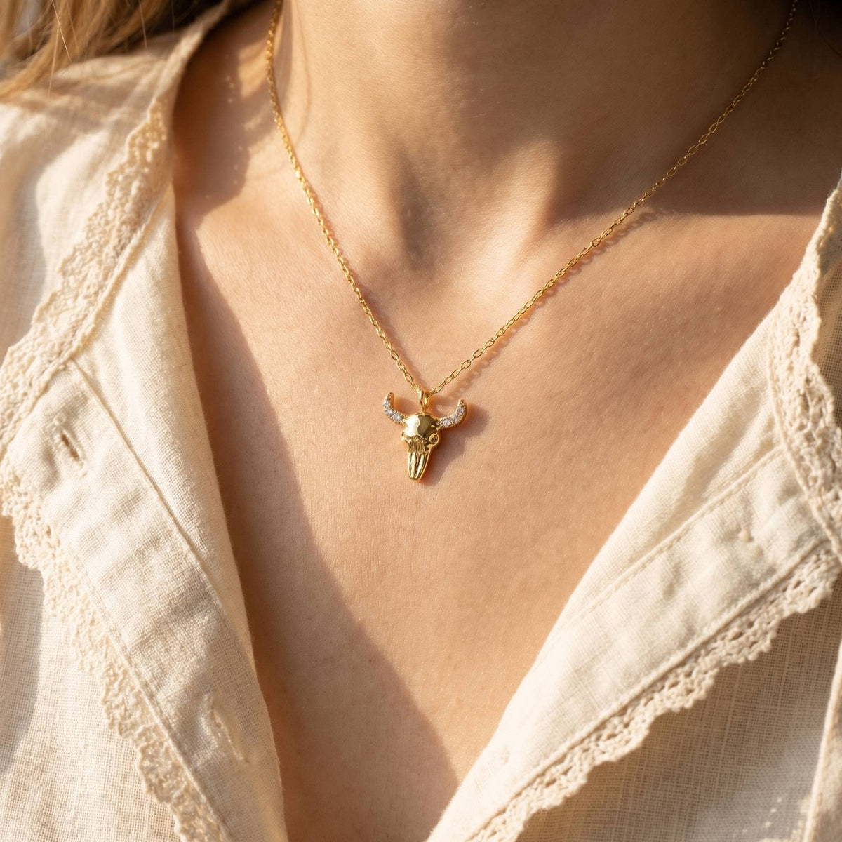 Buffalo Head Pendant Necklace