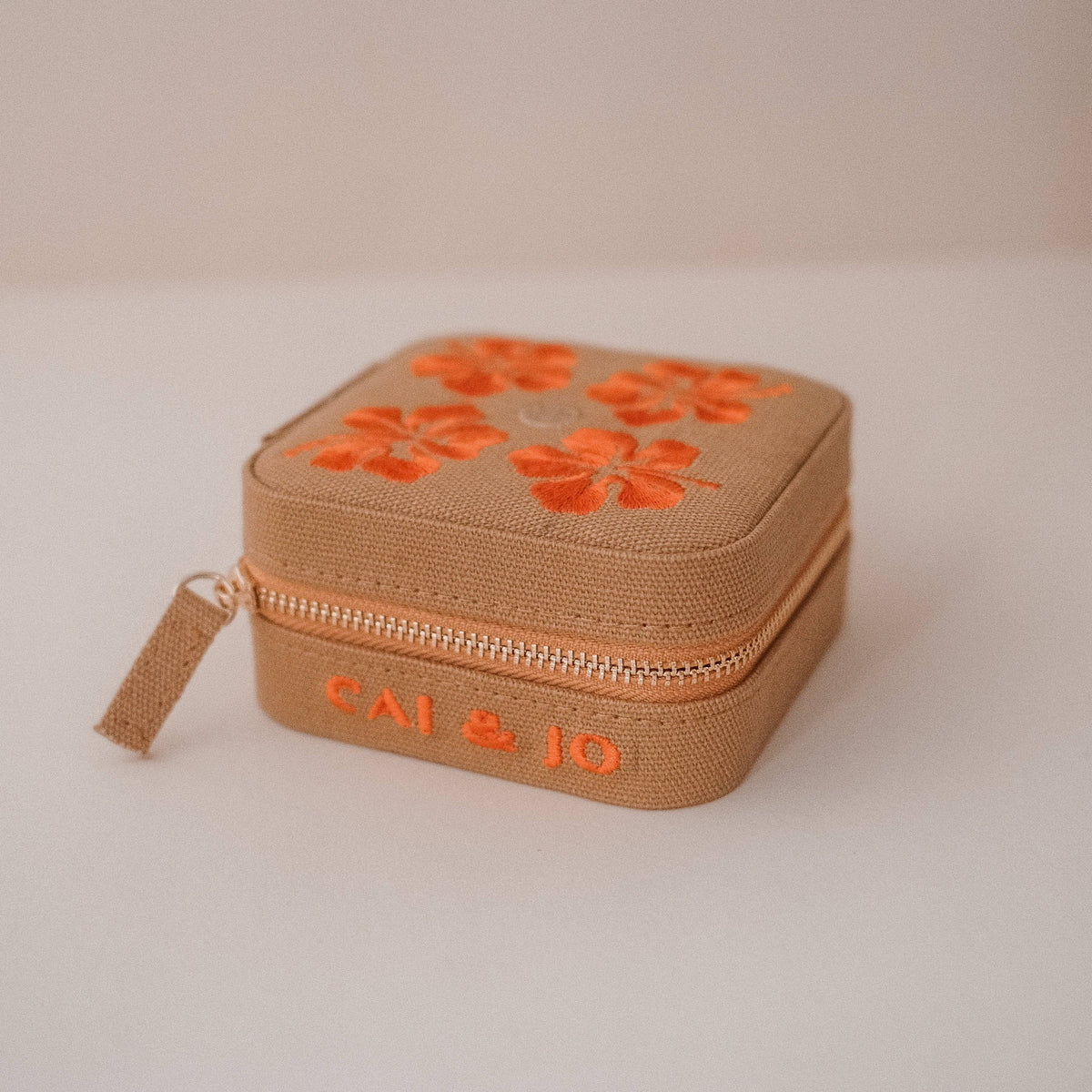 Travel Jewelry Case in Ochre Linen