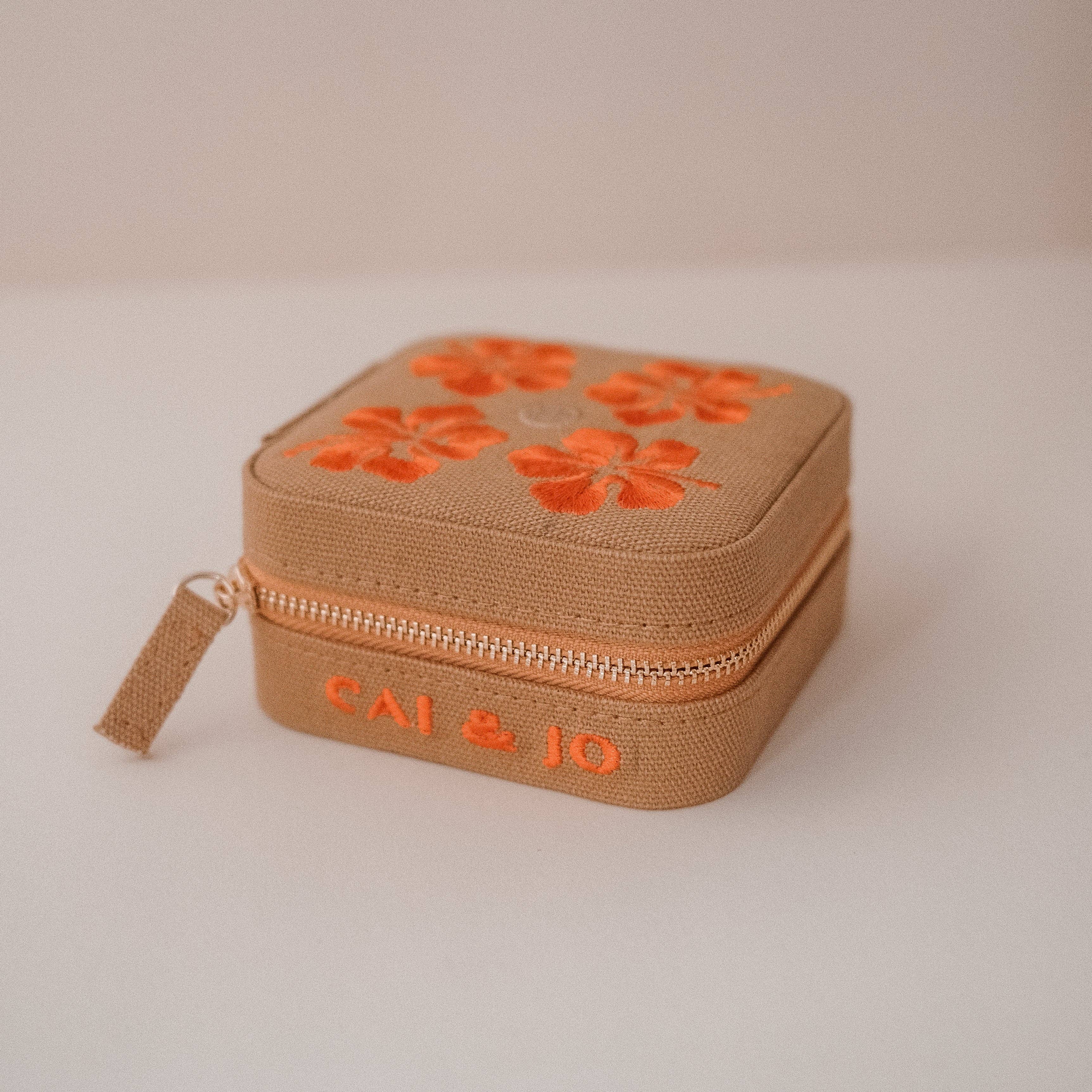 Travel Jewelry Case in Ochre Linen